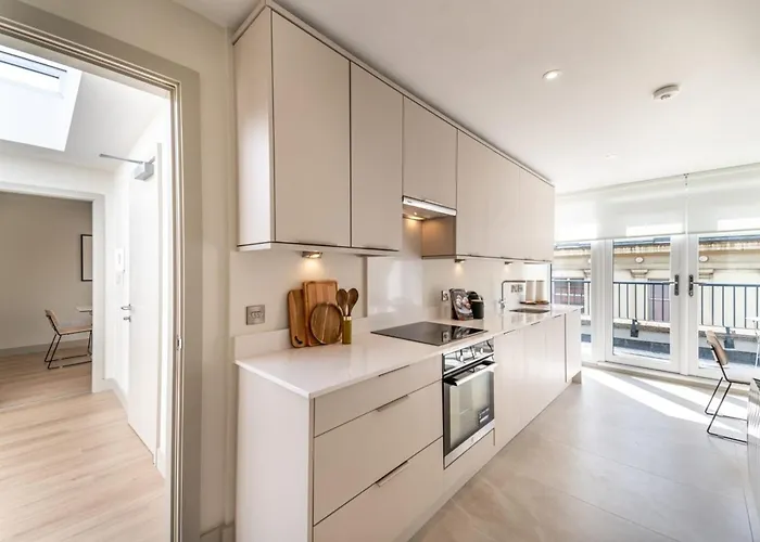 Montague Street Apartment